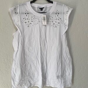 NWT Torrid Vintage Cotton Jersey Crew Neck Eyelet Ruffle Tank size 1